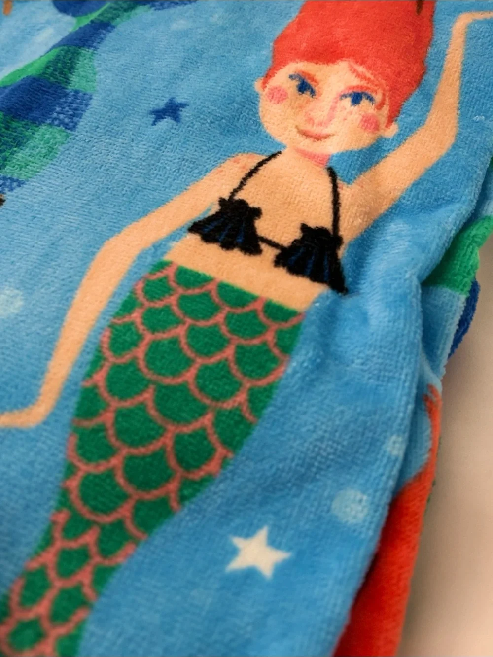 Mainstays Mermaid Print Beach Towel in Light Blue with Multicolor Tails